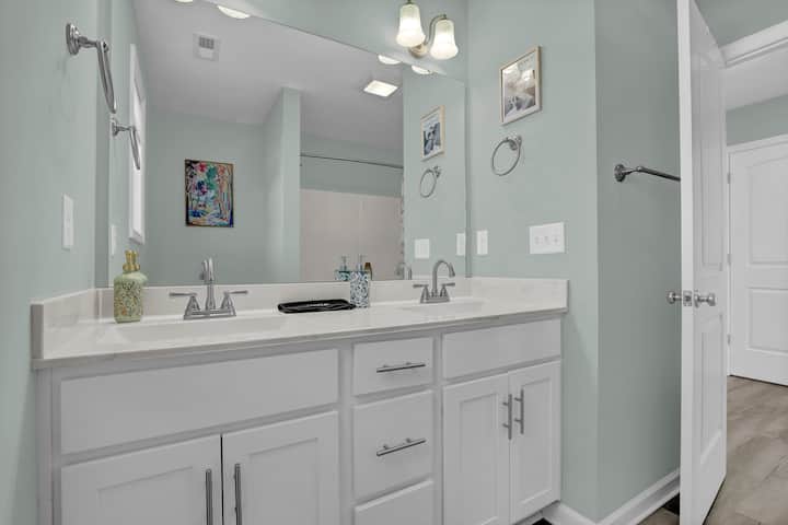 79169554-1bb5-428a-b2d5-1f60b9475ec8